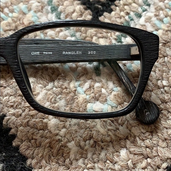 L.A Eyeworks Frames - Picture 2 of 4